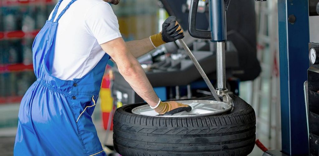 Oto Lastik Dükkanı Araçları
