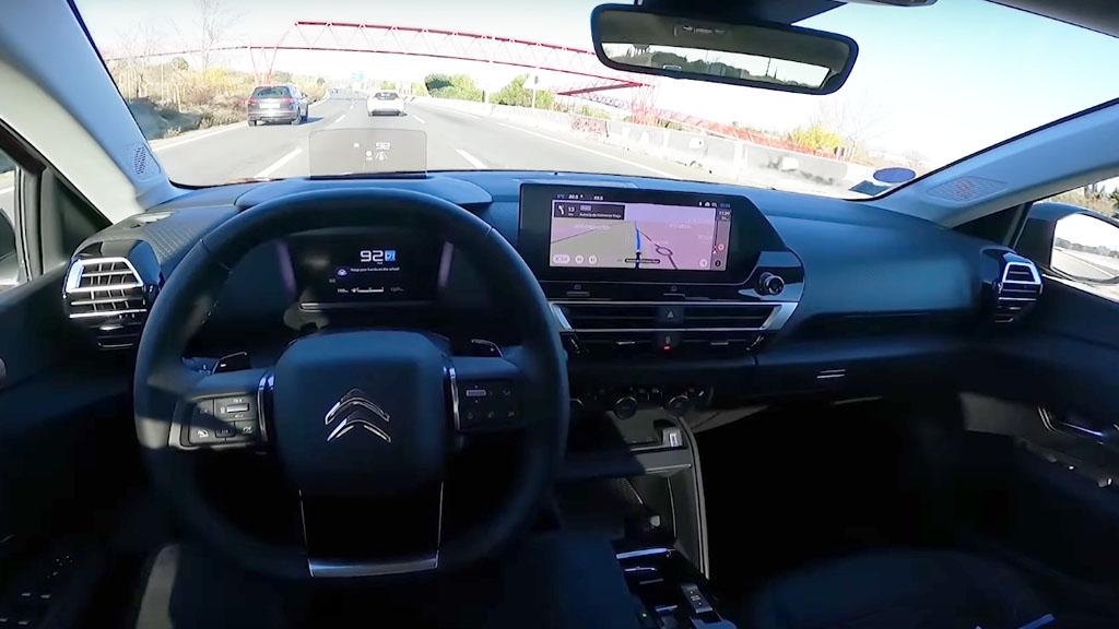 Citroen C4 X İç Ön Geniş