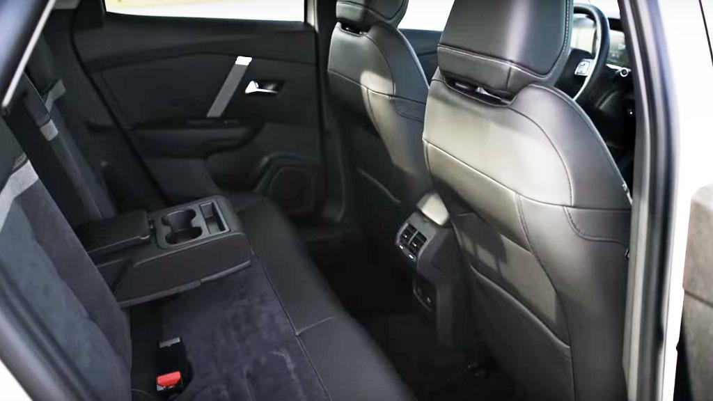 Citroen C4 X Arka Koltuk