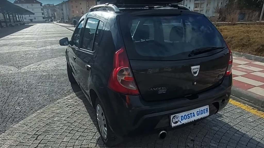 Dacia Sandero 2011 1.5 Arka
