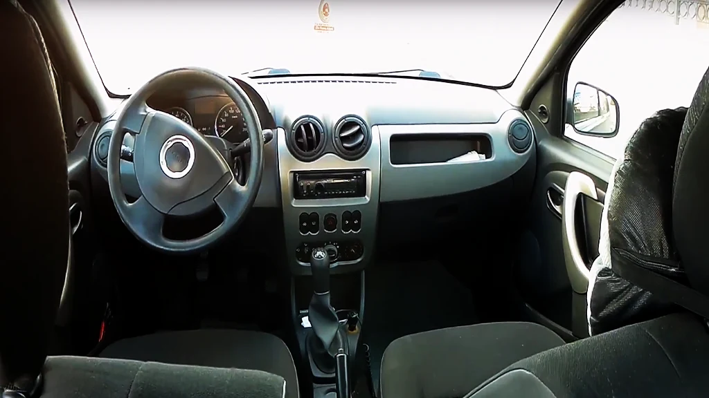 Dacia Sandero 2011 İç Mekan